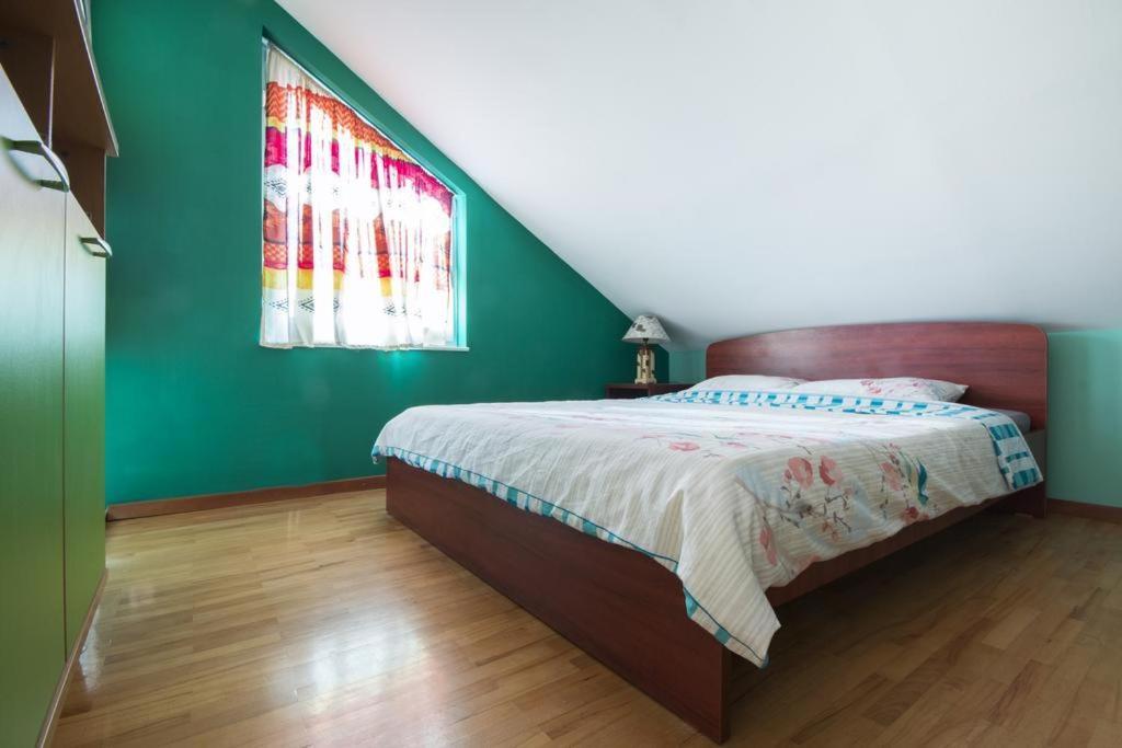 Golden Age Hostel Охрид Екстер'єр фото