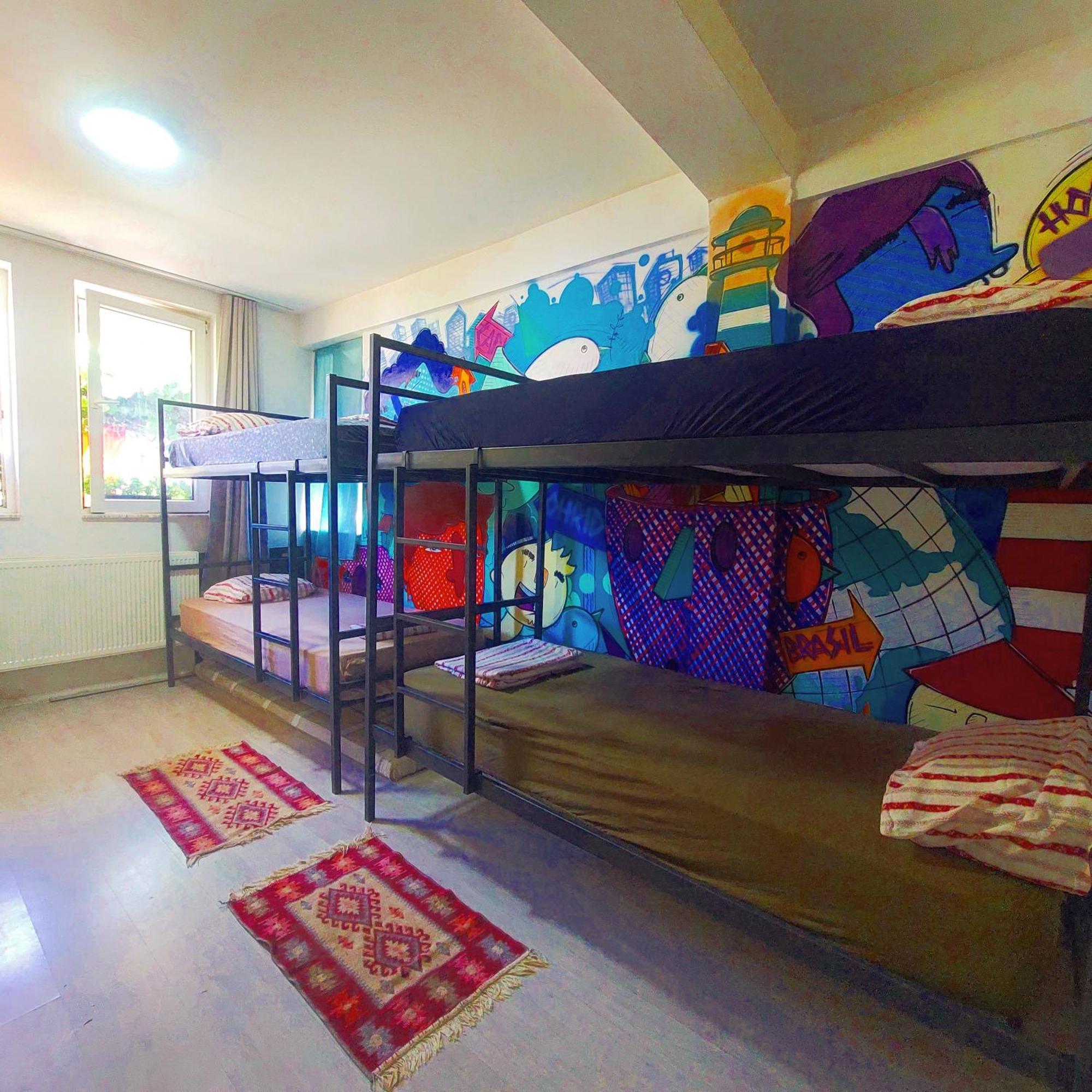 Golden Age Hostel Охрид Екстер'єр фото